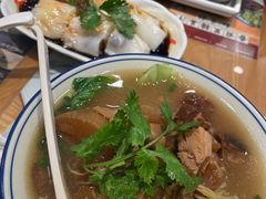 -彩虹站·香港烧腊茶餐厅