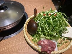 黑猪灼泉水时蔬-吃饭皇帝大土家民族菜(正大广场店)