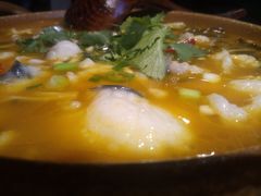 -东家小院金汤酸菜鱼(南阳路店)