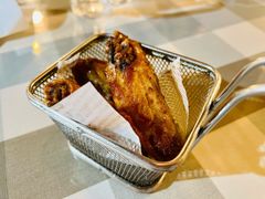 蒜香炸鸡翅-BISTROFIORE美伊娜(伊犁南路店)