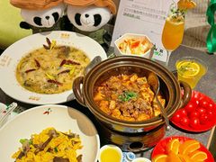 -渔语鱼新川菜Bistro(万象天地店)