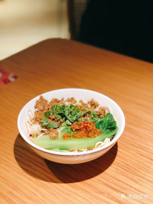 卅卅sasa红油串串(欢乐海岸店)杂酱干拌面图片