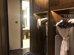衣帽间-南京圣和府邸豪华精选酒店