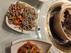 -天宜隆蘑菇宴火锅(石景山旗舰店)