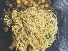 -李与白包子铺(桐梓林店)