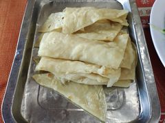 油饼半张-教师之家赵家羊汤馆(东青龙街店)