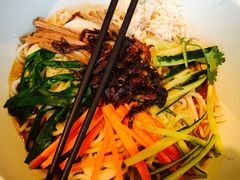 -云海肴·汽锅鸡·云南菜(天山百盛优客店)