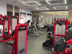 -极客游泳健身(王府井店)