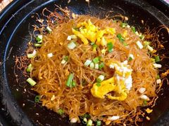 -阿瓦山寨·湘菜现炒·剁椒鱼头王(咸阳总店)