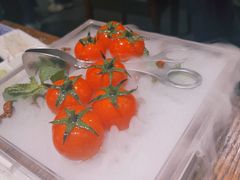 番茄脆菇沙拉-小大董·烤鸭(王府井apm店)
