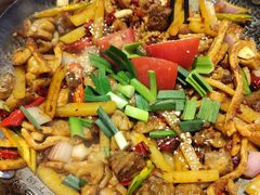 -富正毅三下锅·湘西韵味(天门山索道店)