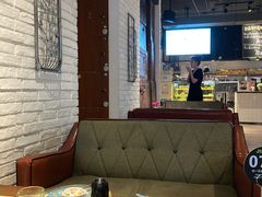 卡座-JINNS锦时 steak&pizza(浸信会礼拜堂旧址店)