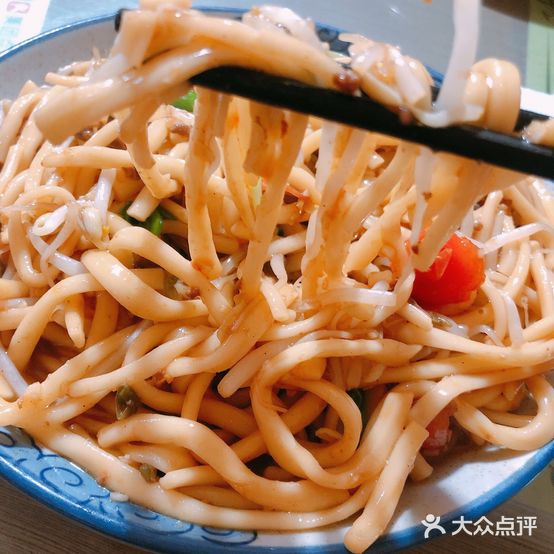 阿尔丹炒面羊肉串(祥和小区店)