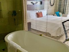 -青岛海尔洲际酒店