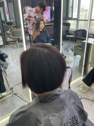 -藤野造型烫发染发