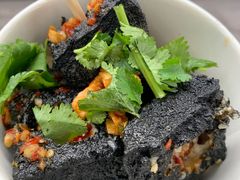 -黑色经典臭豆腐·湖南特产(太平街口店)