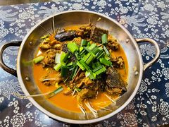 -临江餐馆二楼美食部落