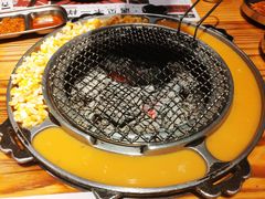 -青瓦炭韩潮烤肉(花园道店)