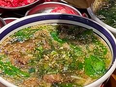 -云阿蛮云南生烫牛肉米线(奉贤路店)