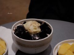 榴莲白雪凉粉-小团圆糖水铺(襄阳南路店)