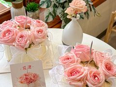 -山与蓝·轻糖鲜果蛋糕(勒泰店)