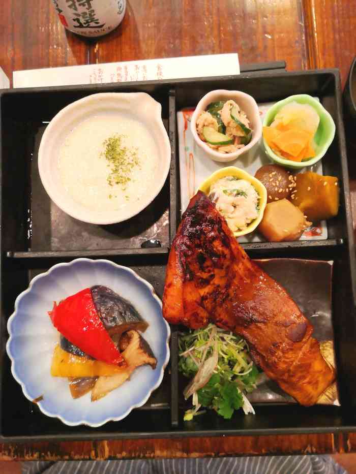 寺カフェ 代官山-"这家店的特色是以给日本佛家出家人准备料理.