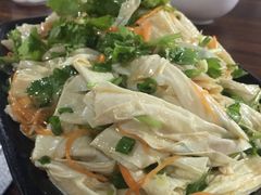 捞起腐竹-石岐乳鸽村(桥观坊南四巷店)