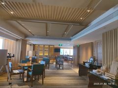 -广州中心皇冠假日酒店·汇点大堂吧