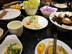 -重庆小天鹅火锅(中商广场店)