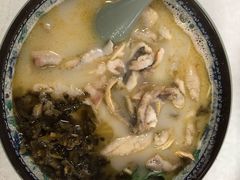招牌黄鱼面-明呈黄鱼面馆(斜土路店)