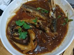 -山妹子铁锅炖