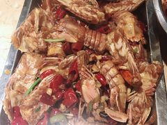-喝丢一只鞋辣炒海鲜小烧烤(三八广场店)