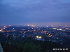 -鬼笑石后山停车场