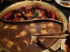 -潮火锅·麻辣牛肉火锅(观音桥方圆·LIVE店)