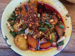 -拈签一笑黄牛肉辣卤串串
