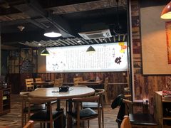 -陆记牛庄·碳锅龙虾烧烤(爱上花园店)