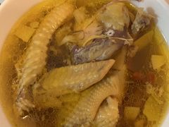 -煨阿婆营养煨汤(闵行店)