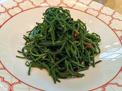 -汗腾格里·风味餐厅(新疆驻京办店)