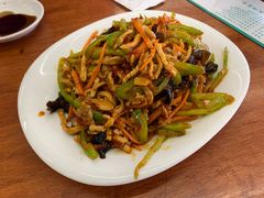 鱼香肉丝-东北四季饺子王(华山路店)