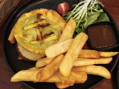 -Hooley's活利仕西餐厅(珠江新城店)