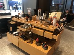 -星巴克臻选(上海合生汇1F店)