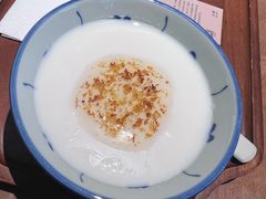 杏仁豆腐-RUXU入续鸳鸯糖水铺(万菱汇店)