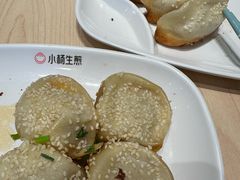 -小杨生煎(金山百联购物中心3楼店)