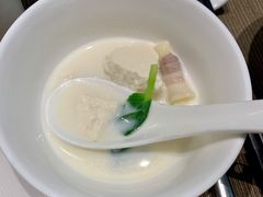 神仙豆腐腌笃鲜-御仙都北京菜馆·烤鸭店(双井店)