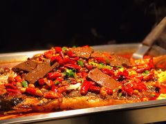 清江鱼-鸣记脆皮烤鱼·海鲜烤鱼(三八广场店)