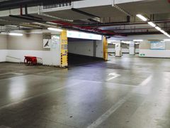 -久光百货-地下停车场