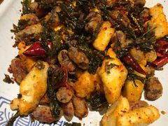 -云海肴·汽锅鸡·云南菜(天山百盛优客店)