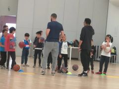 -悦动体能篮球羽毛球网球(三里河店)