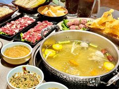 -四点金粥底火锅(沂州里店)