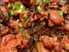 茶树菇焖肘子-庆元亨